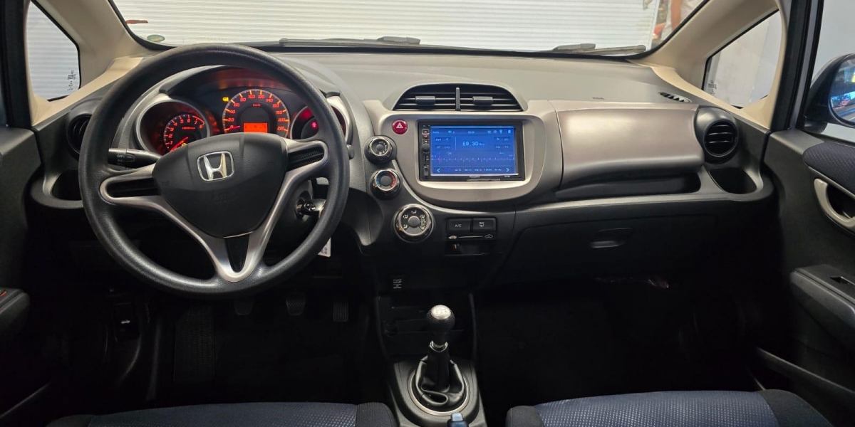 Honda FIT LX - foto 6