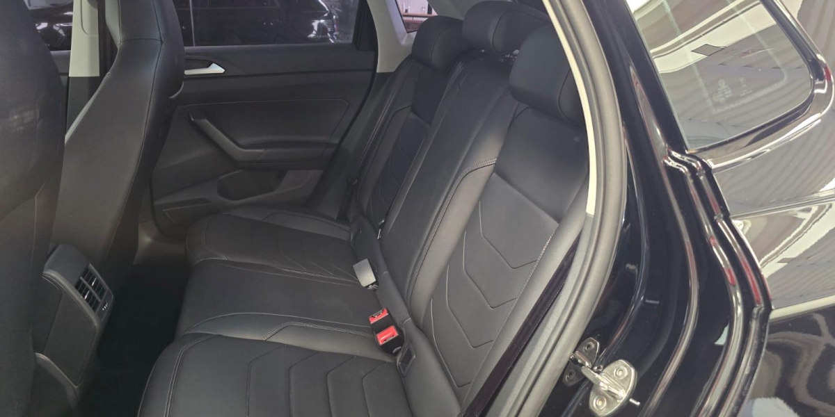 Volkswagen POLO TSI HIGHLINE - foto 3